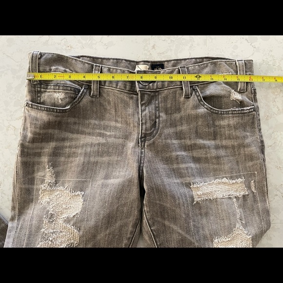 BIRD BY JUICY COUTURE DISTRESSED GRAY JEANS - Picture 6 of 9